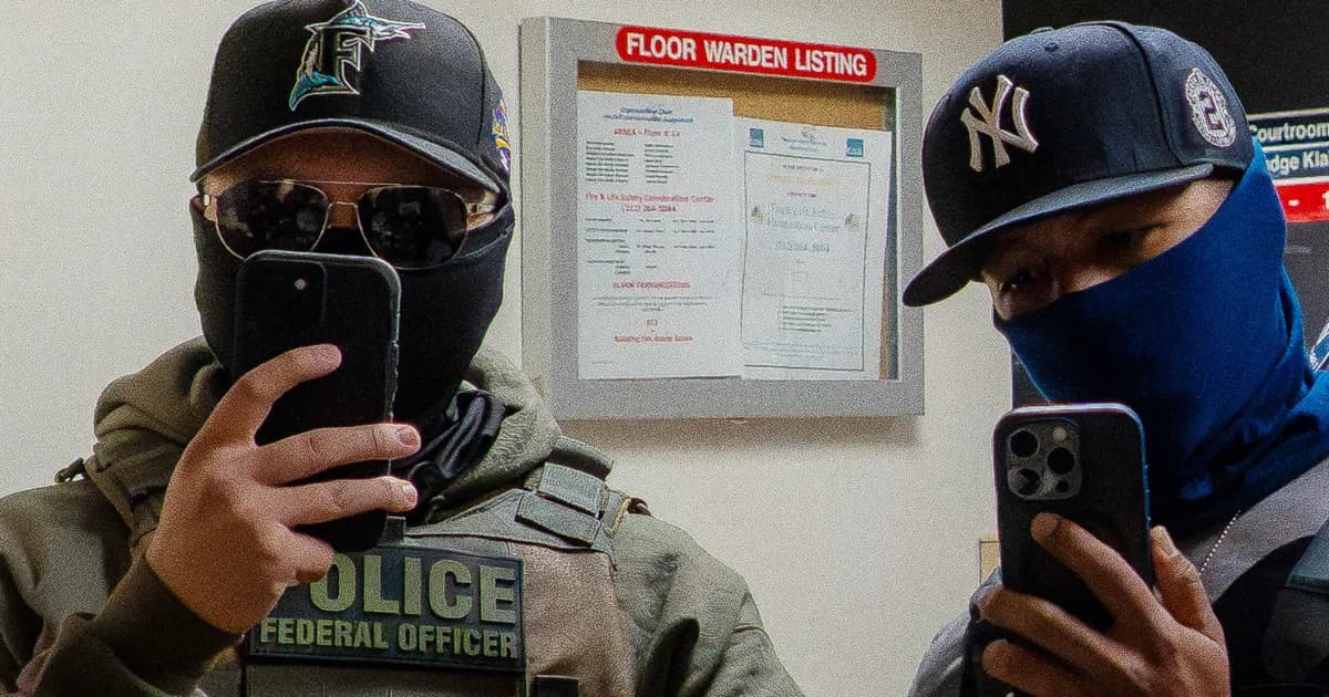 アメリカで話題のスパイウェア契約って何？トランプ元大統領が承認した「Graphite」って？