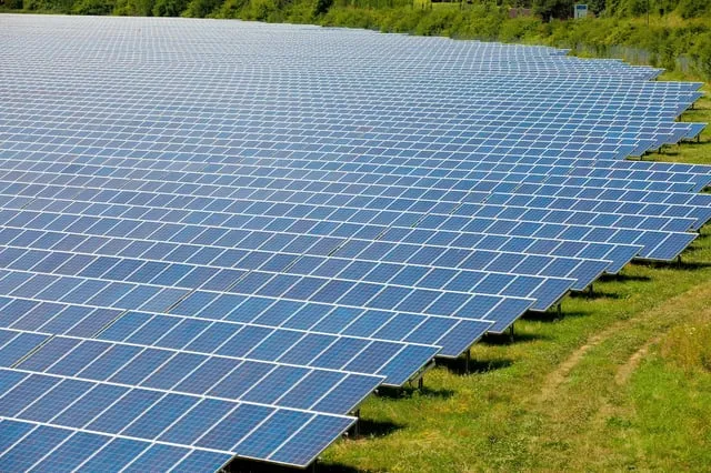 もうすぐ再エネが世界の電気の主役に！？2026年からの電力事情がちょっと変わる話