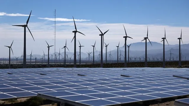 トランプ元大統領が語った「米国は太陽光・風力発電の新規承認をしない」ってどういうこと？